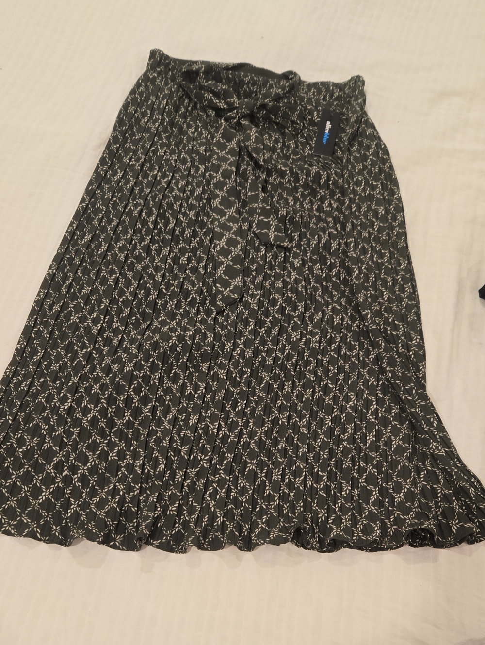 Black Printed Pleated Midi Skirt with Tie Waist